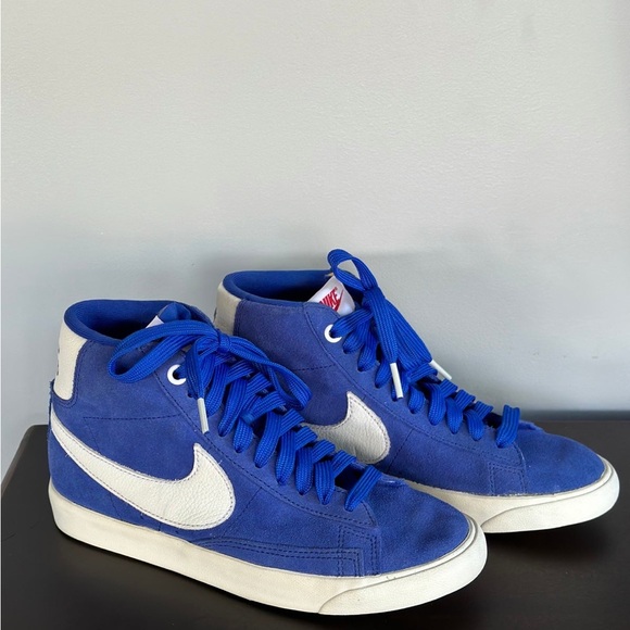 nike stranger things blazer mid blue